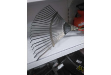 Грабли веерные пластинч 22 зуб рельсовая сталь Флорис